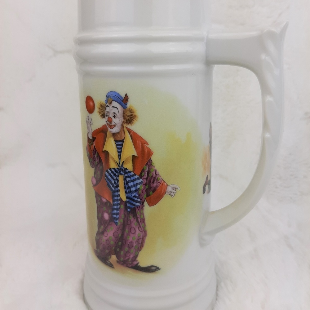 Vintage Bohemian Porcelain World Of Clowns Collection Beer Mug - Picture 5 of 5